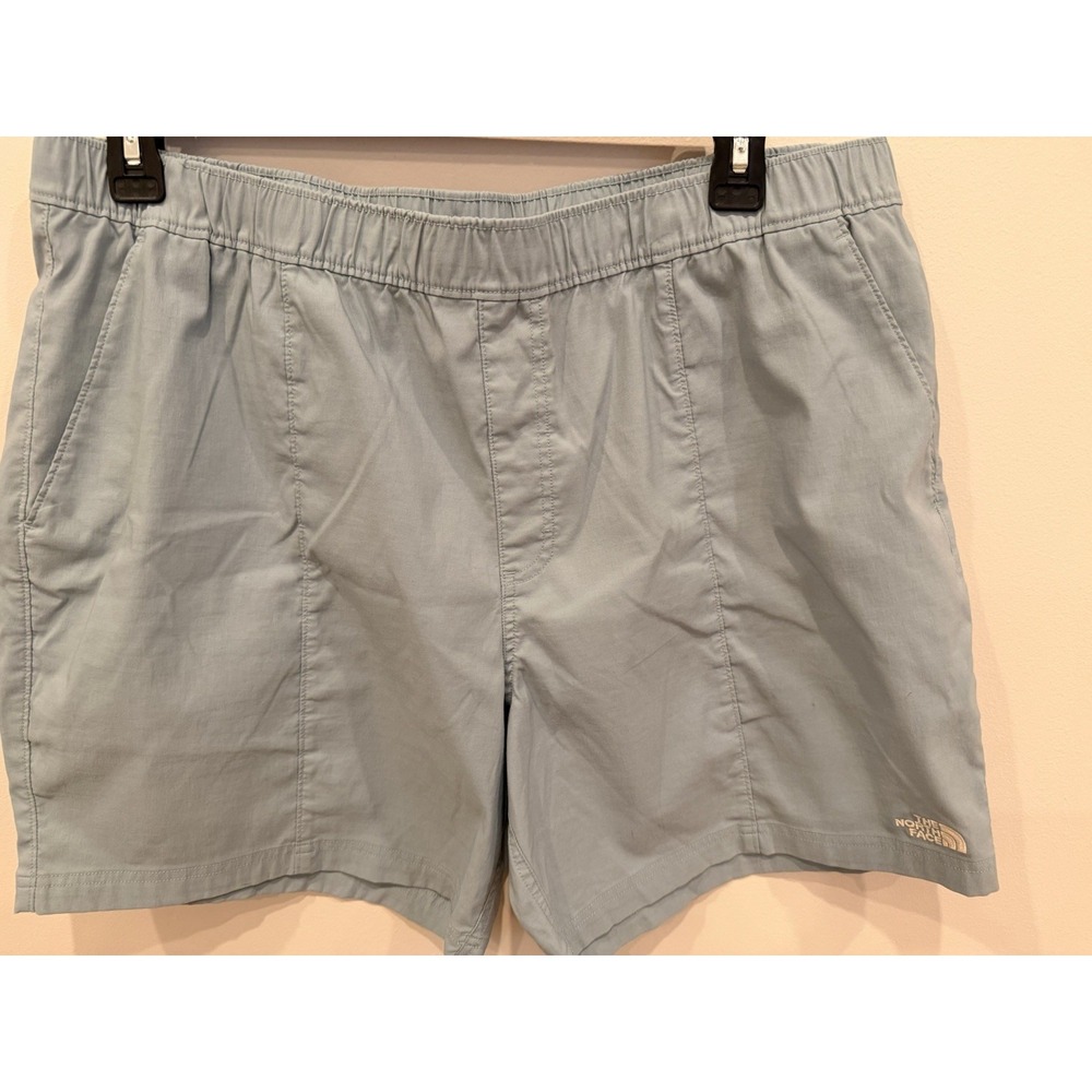 The North Face Mens XXL Seafoam Green Elastic Waist Shorts Lightweight Casual
